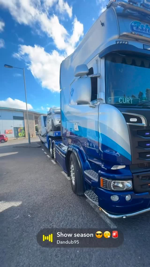 A blue show truck